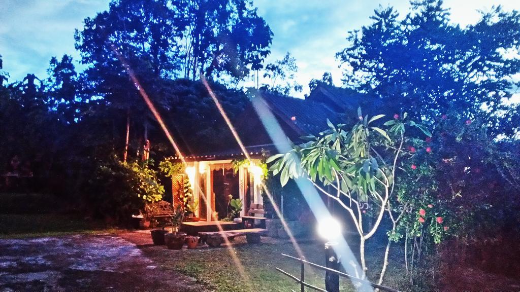The Local Story Resort Ban Mon Talaeng Eksteriør billede