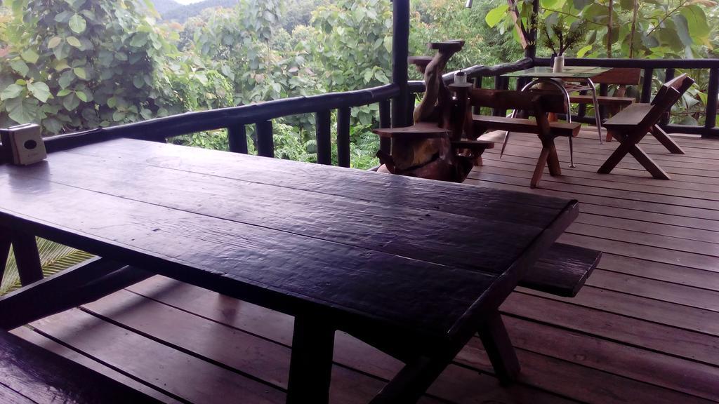 The Local Story Resort Ban Mon Talaeng Eksteriør billede