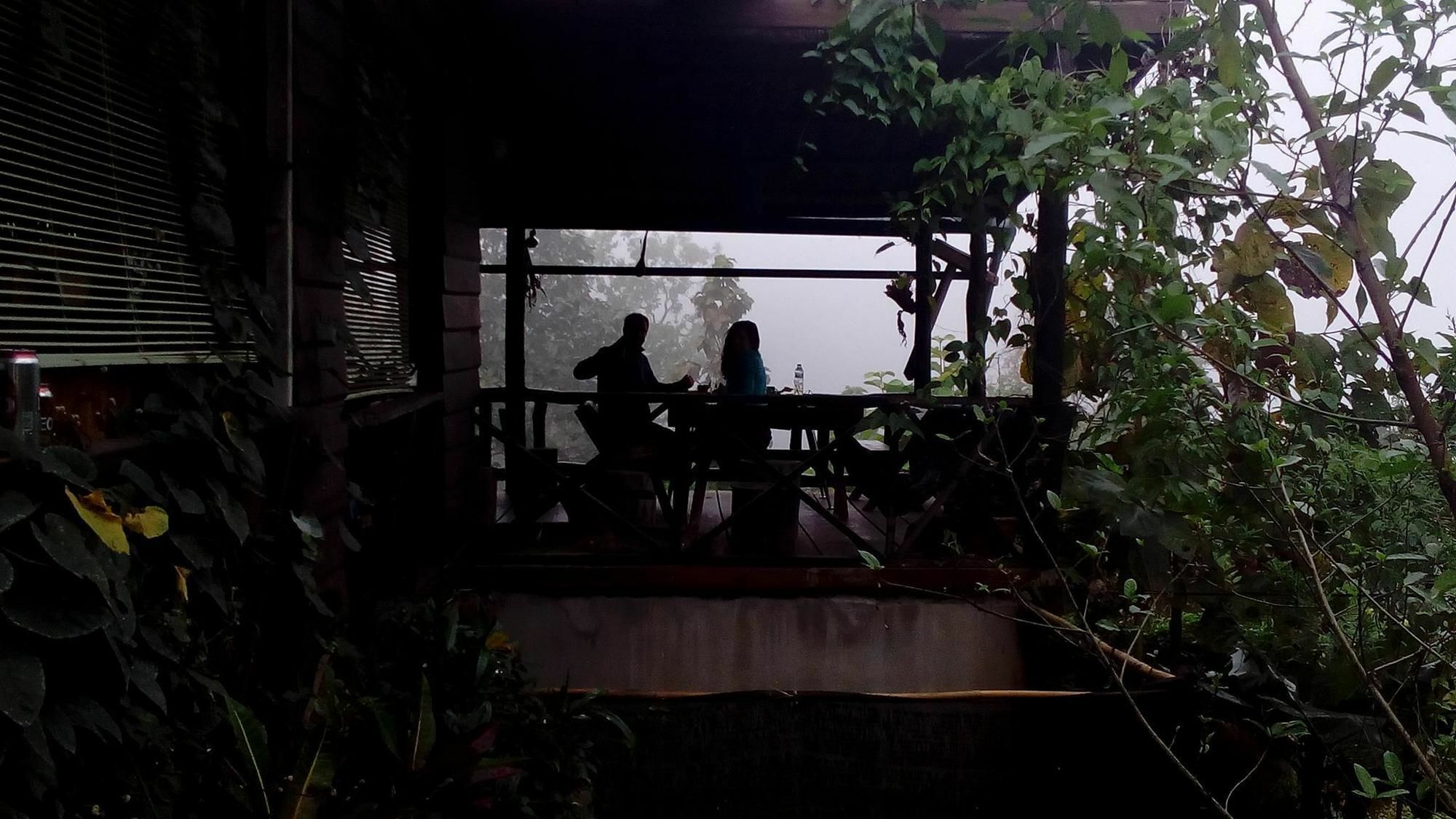The Local Story Resort Ban Mon Talaeng Eksteriør billede